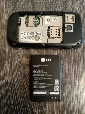 Смартфон LG 0168 на 2 симки. Торг или обмен на с/х продукцию Караганда