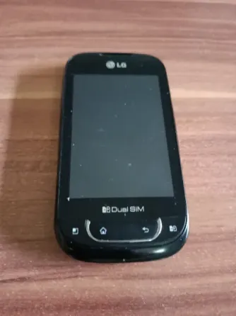 Смартфон LG 0168 на 2 симки. Торг или обмен на с/х продукцию Караганда