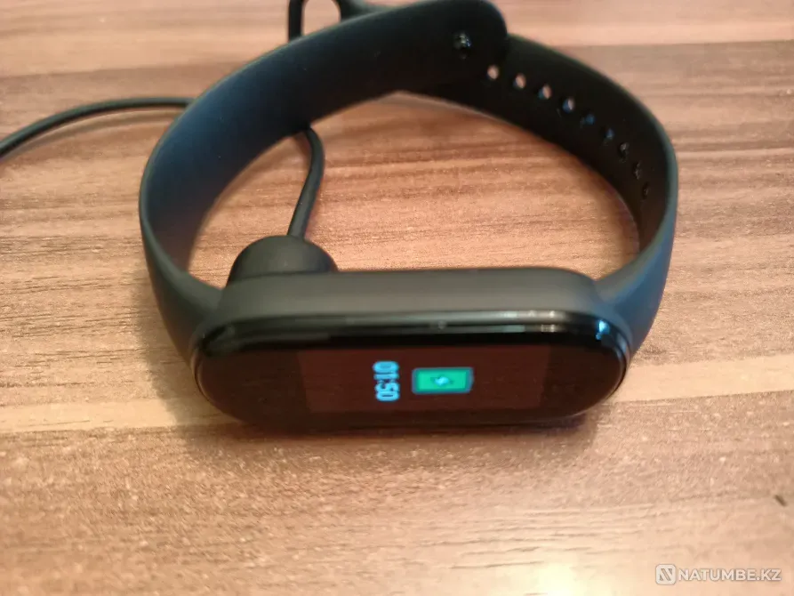 Продам Фитнес браслет Xiaomi Smart Band 5 XMSH10HM. Торг Караганда - изображение 1