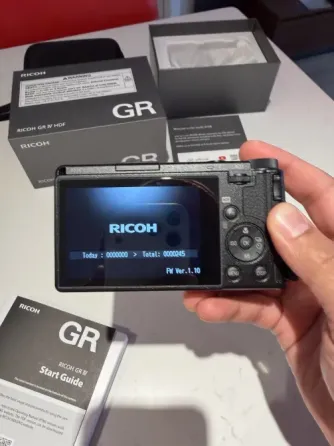 Ricoh GR IV HDF Цифровая камера Астана