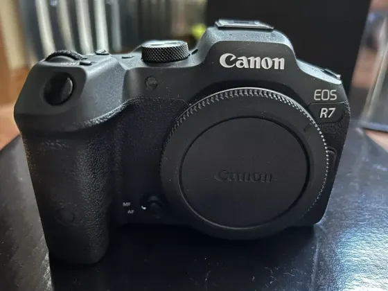 Canon EOS R7 Беззеркальная камера Астана