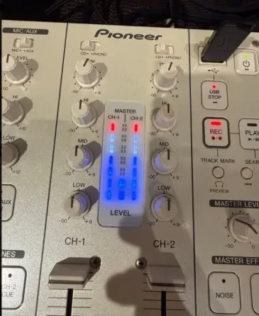 Комплект DJ-системы (белый): 2x CDJ-350, 1x DJM-350 Усть-Каменогорск
