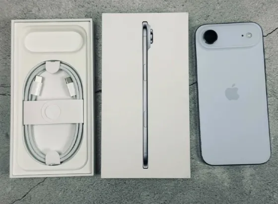 Apple iPhone 17 Air A3260 256 ГБ (разблокированный Усть-Каменогорск