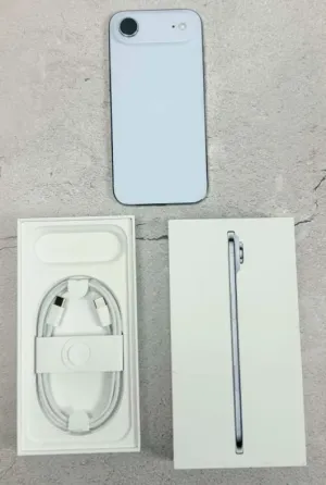Apple iPhone 17 Air A3260 256 ГБ (разблокированный Усть-Каменогорск