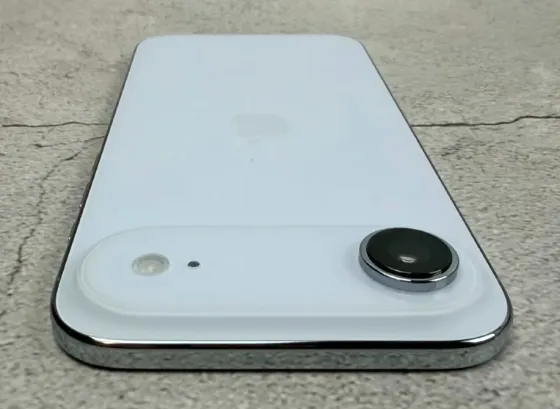 Apple iPhone 17 Air A3260 256 ГБ (разблокированный Усть-Каменогорск