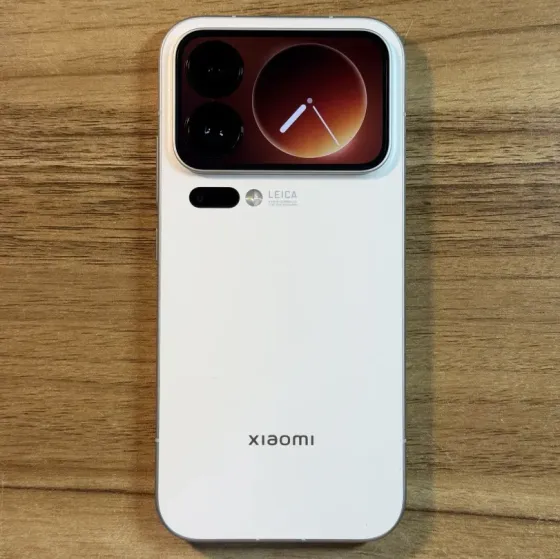 Xiaomi 17 Pro — 256 ГБ, белый 12+4 ГБ ОЗУ Алматы