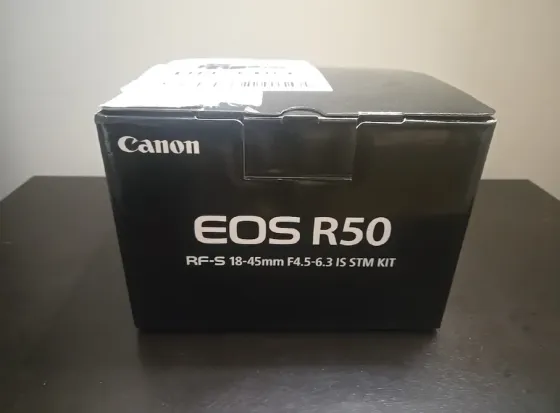Беззеркальная камера Canon EOS R50 с объективом 18–45 мм Алматы